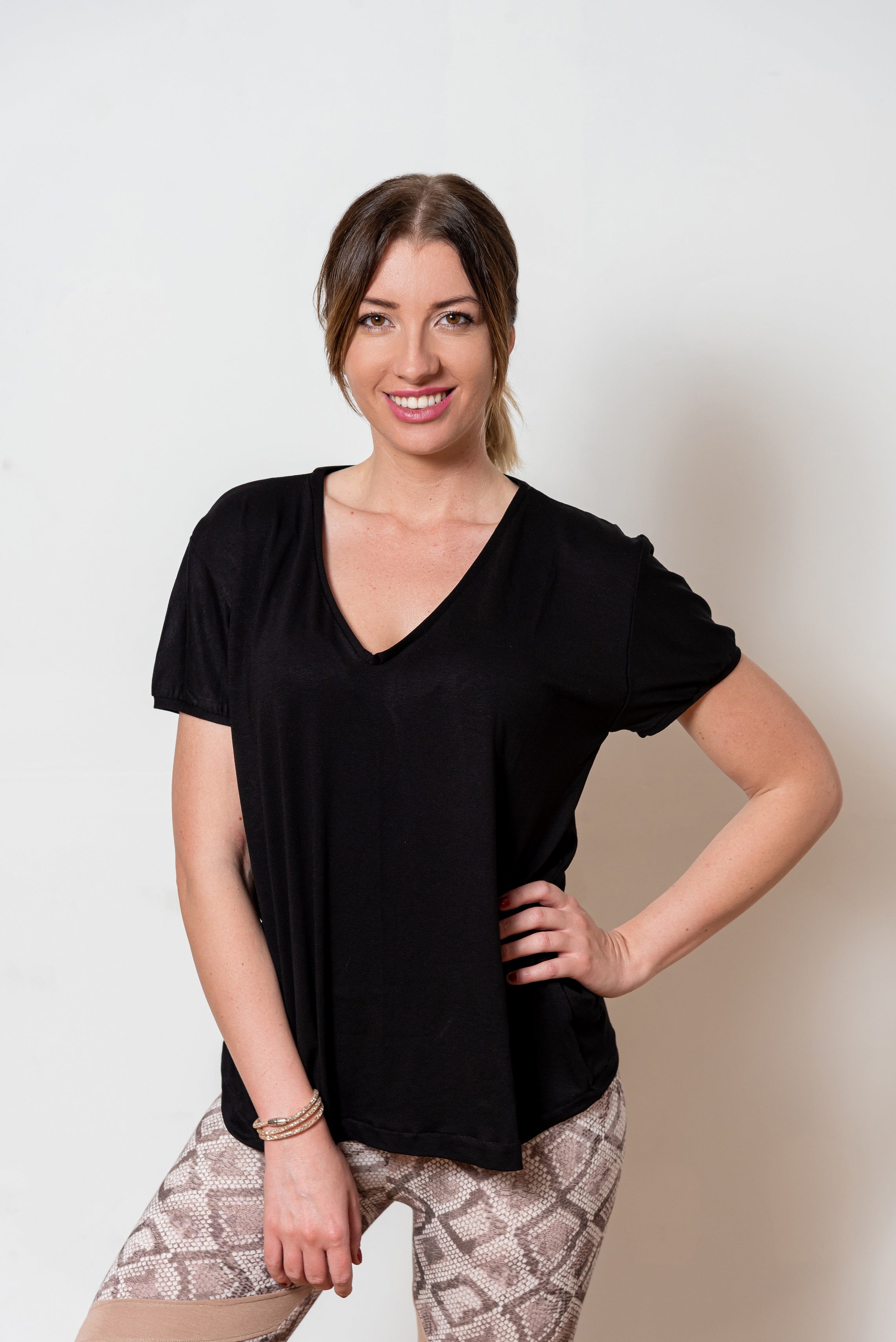 Comfortable black tee from the basic selection