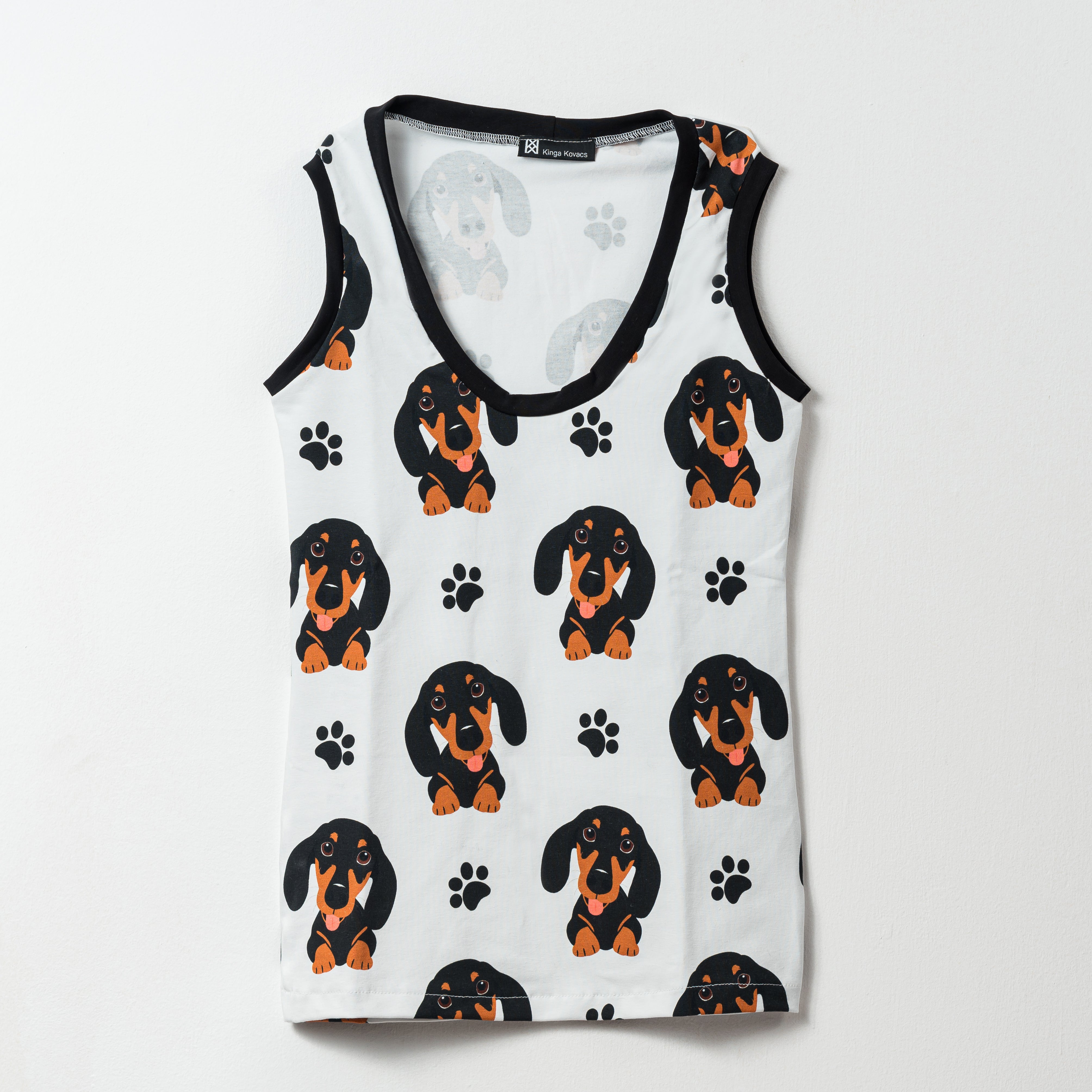 Sleevless t-shirt with dachshund print