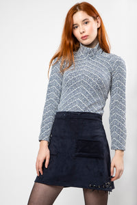 Turtleneck long-sleeved knitted top